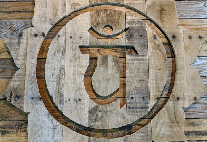 TEV18-100 tev design wood heart chakra